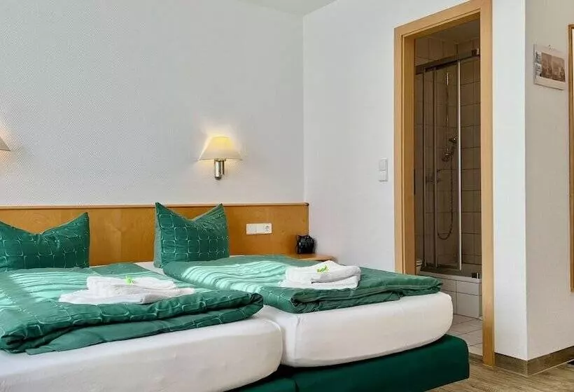 Burgerhaus Zum Paradies  Pension