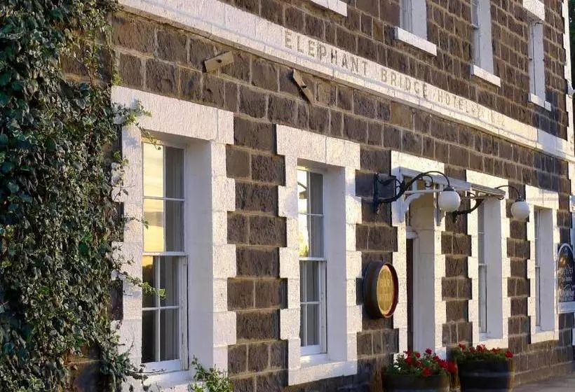 Hotel Elephant Bridge