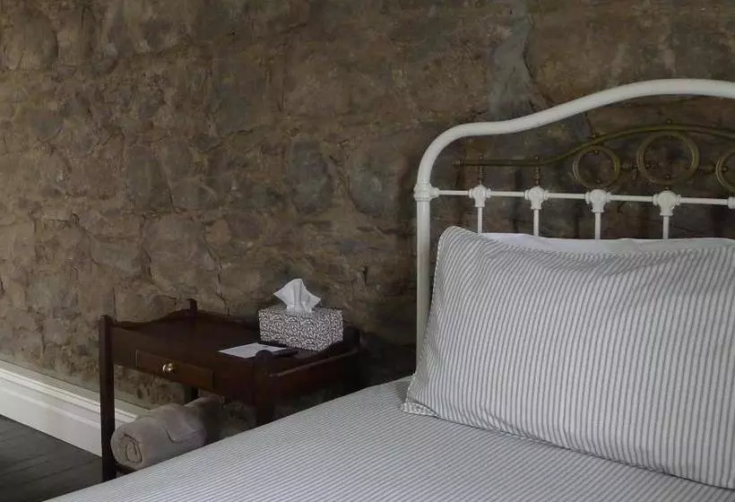 Hotel Elephant Bridge
