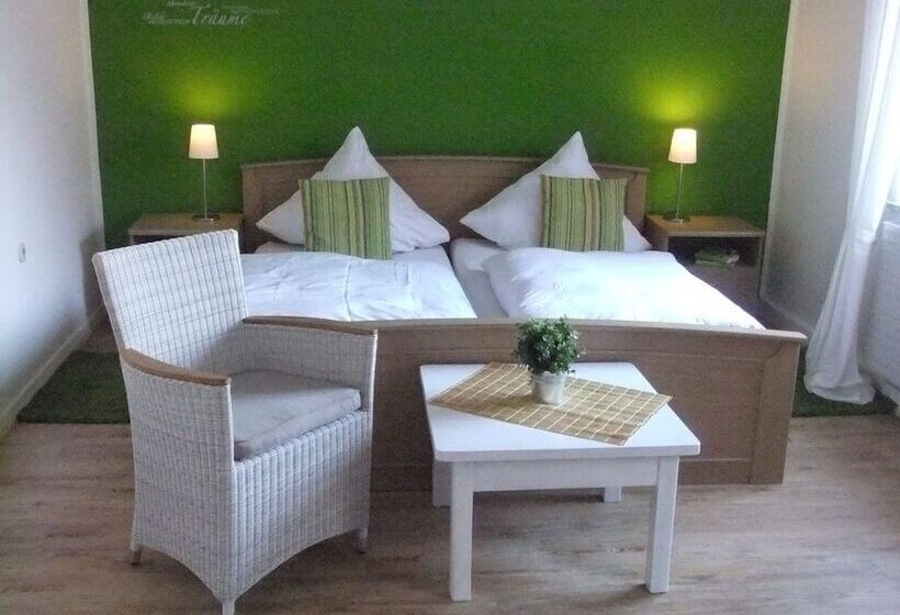 Отель Landgasthof Zum Adler