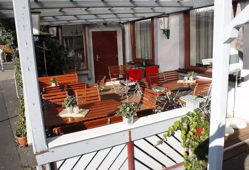 Hotelli Landgasthof Zum Adler