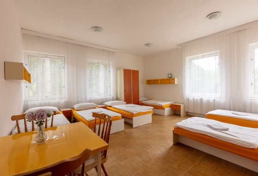 Szálloda Na Potůčníku