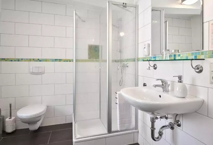 Hotelli Pension Ristorante Ventura Ehemals Reinhards Pension