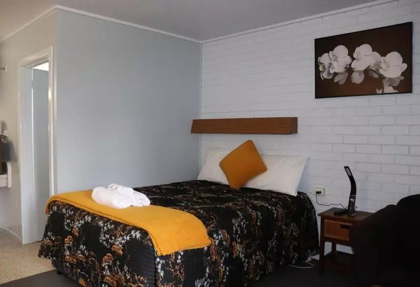 モーテル Edenhope Motor Inn