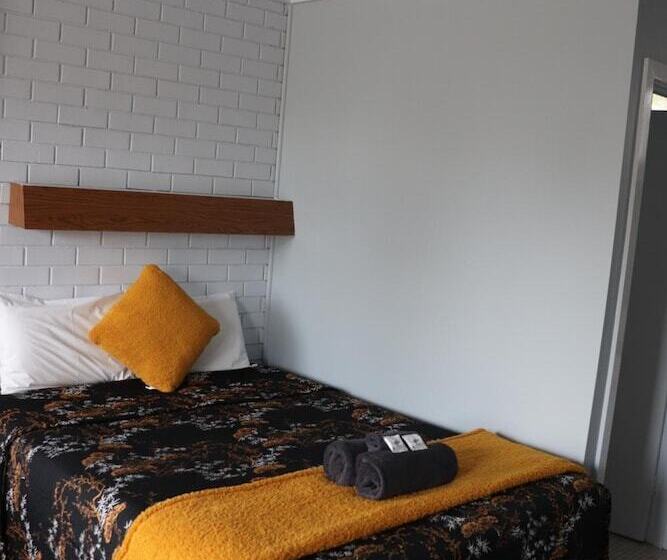 モーテル Edenhope Motor Inn