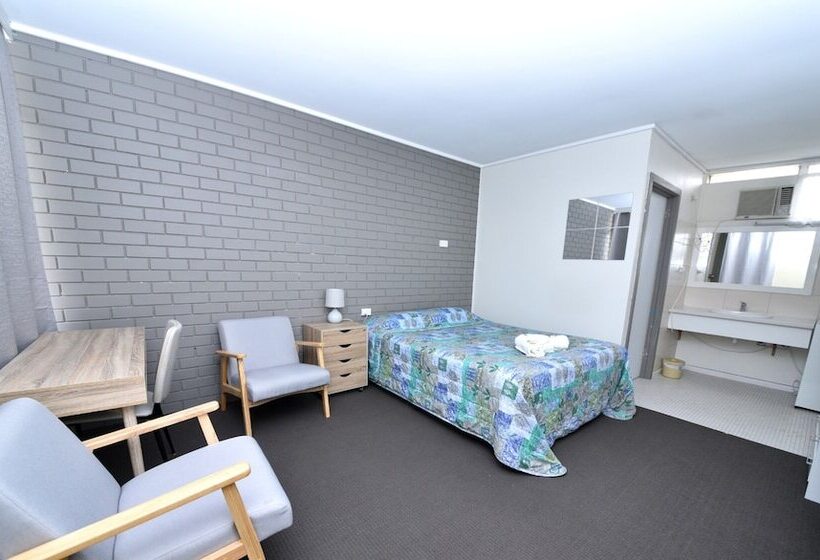 モーテル Edenhope Motor Inn