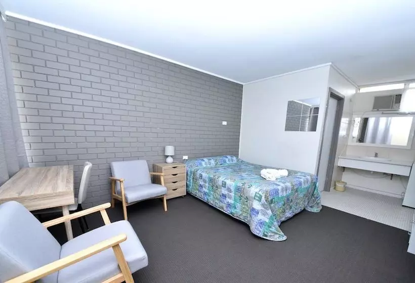 モーテル Edenhope Motor Inn