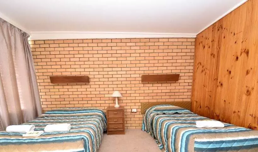 モーテル Edenhope Motor Inn