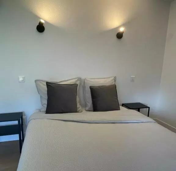 Majatalo Au Pied Levé