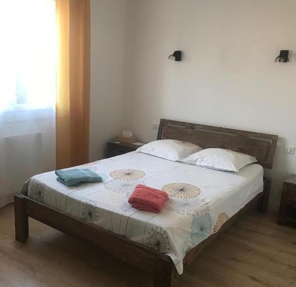 بنسيون Aux Coquelicots Sauvages