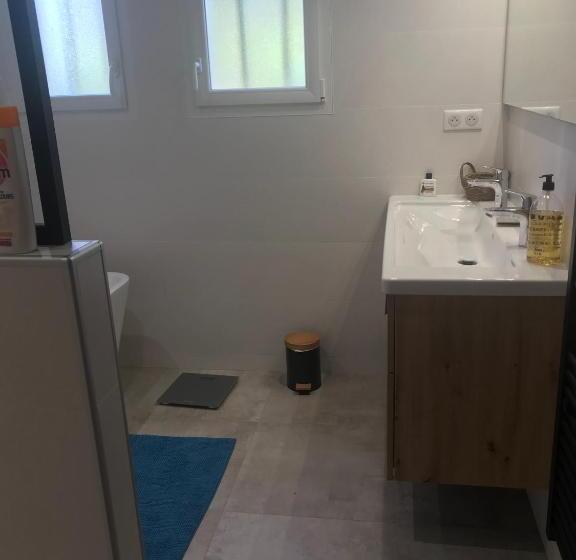 بنسيون Aux Coquelicots Sauvages