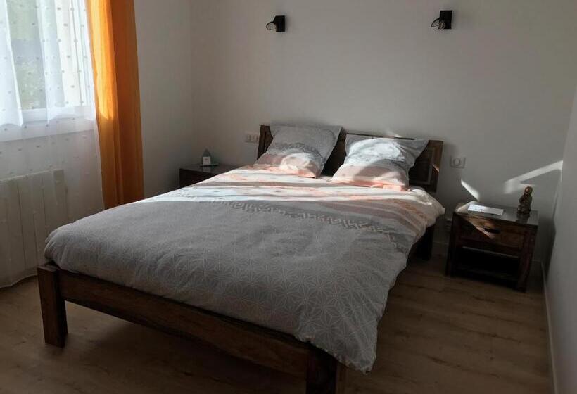 بنسيون Aux Coquelicots Sauvages