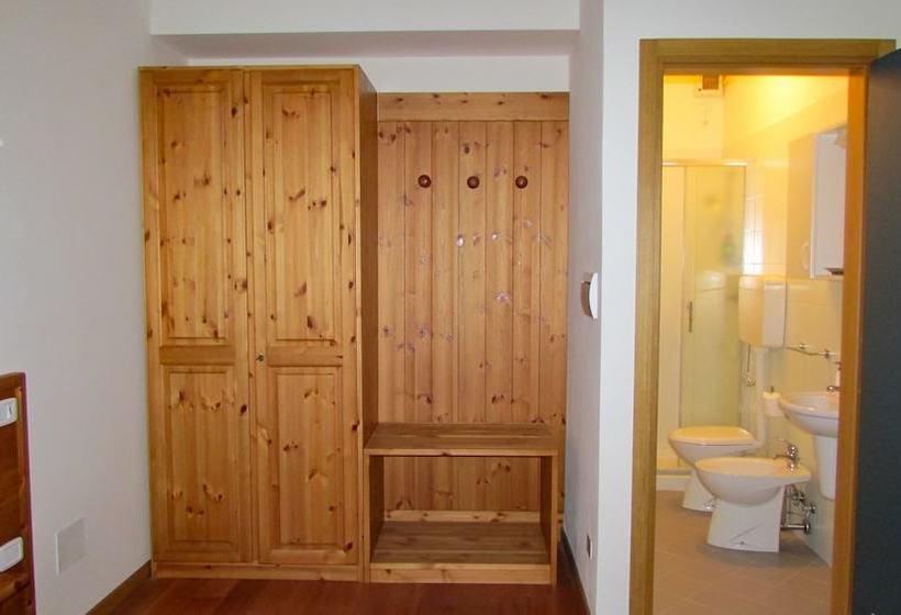 بنسيون La Casa Del Popolo