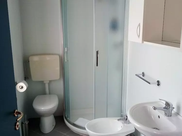 Majatalo La Casa Del Popolo