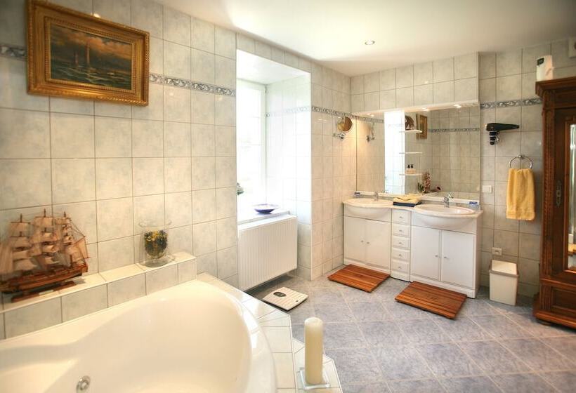 بنسيون Domaine De Ballerand