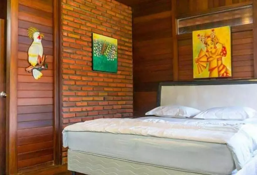 ペンション Nadia Guesthouse