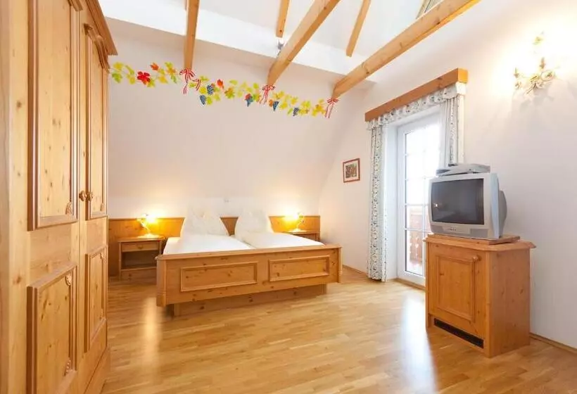 Majatalo Weingut Seiner Vlg. Kraxner