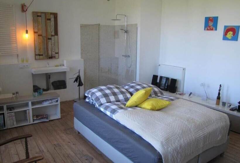 민박 Château Du Saint Etienne