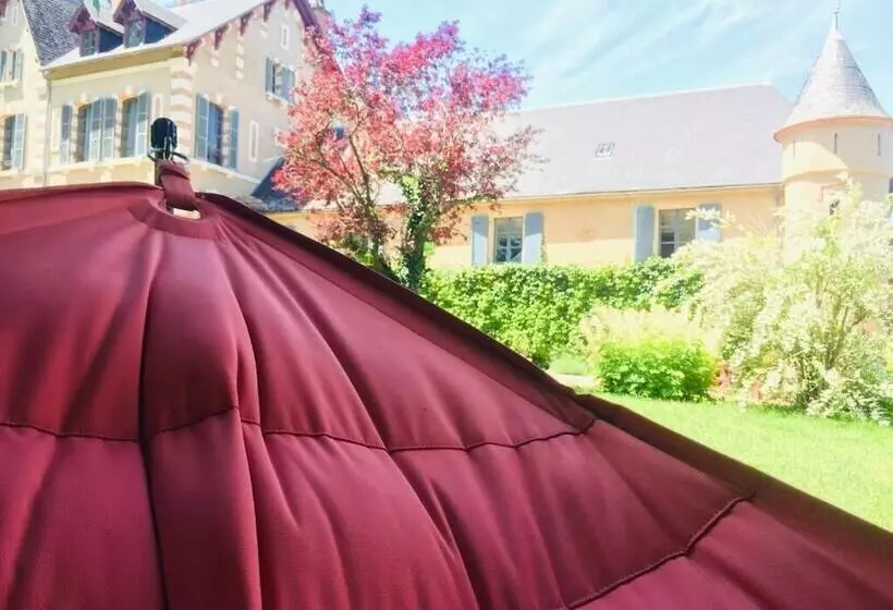 Aamiaismajoitus (B&B) Château Du Saint Etienne