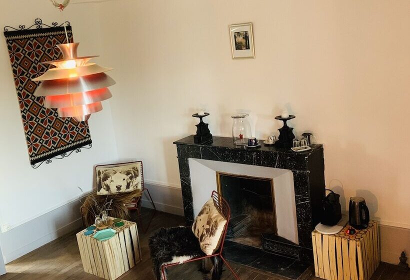 민박 Château Du Saint Etienne