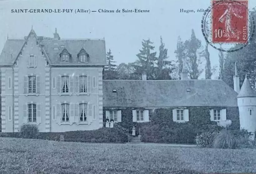 Aamiaismajoitus (B&B) Château Du Saint Etienne
