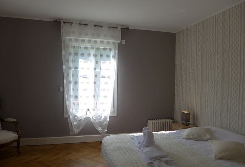 צימר Domaine De L Arche De René