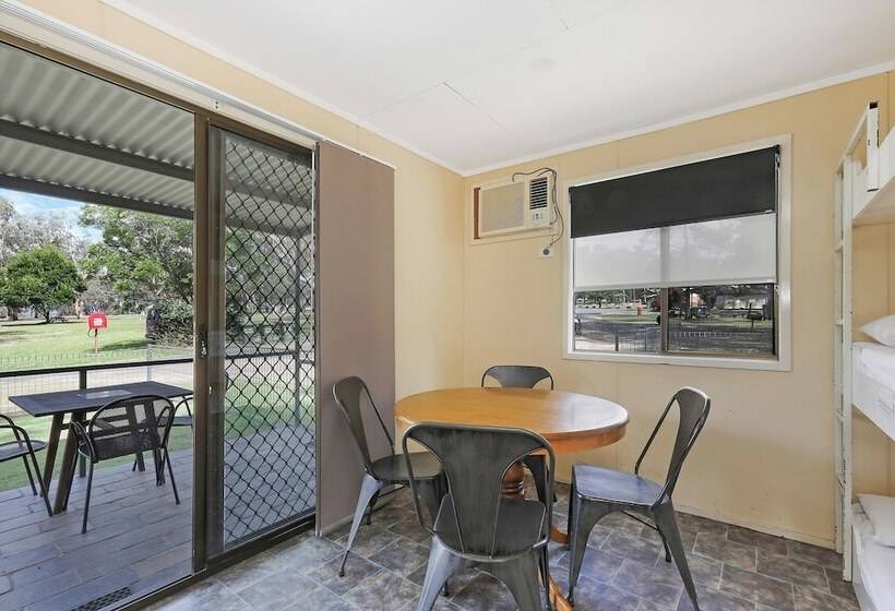 فندق Reflections Copeton Waters   Holiday Park