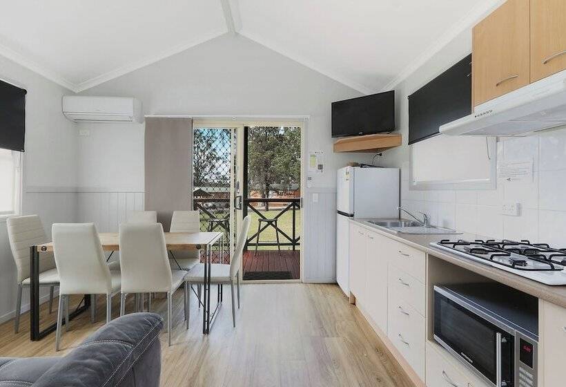 فندق Reflections Copeton Waters   Holiday Park