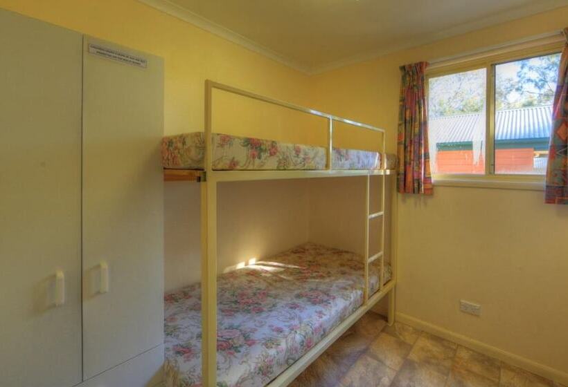 فندق Reflections Copeton Waters   Holiday Park