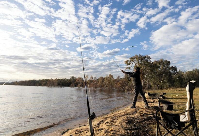 فندق Reflections Copeton Waters   Holiday Park