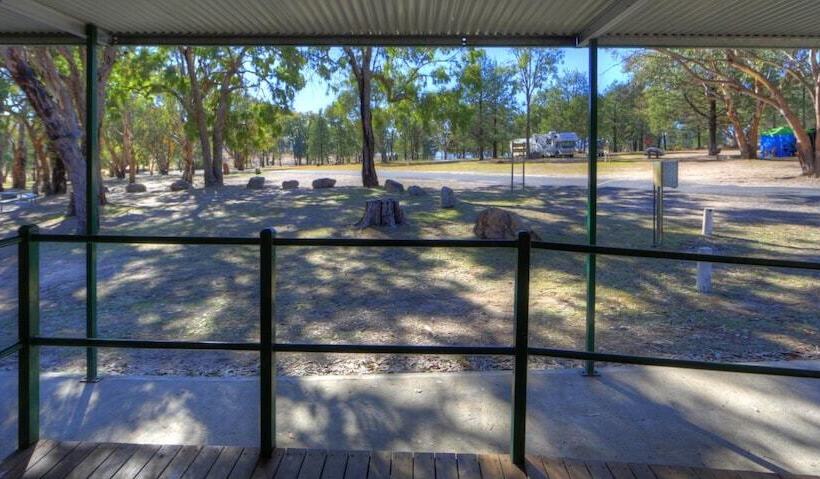 فندق Reflections Copeton Waters   Holiday Park