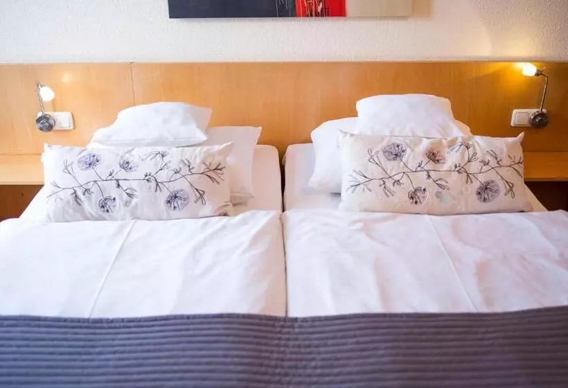 ホテル Restaurant Am Kellhof