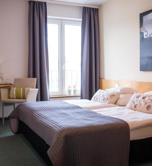 호텔 Restaurant Am Kellhof