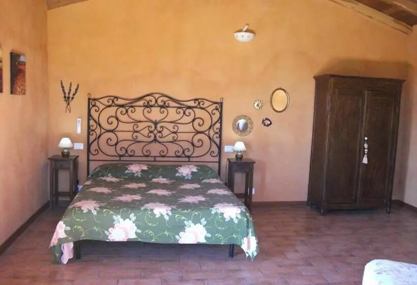 田舎風ホテル Agriturismo La Villa