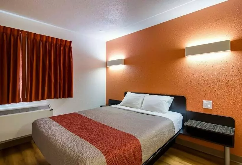 Motel 6 Kerrobert, Sk