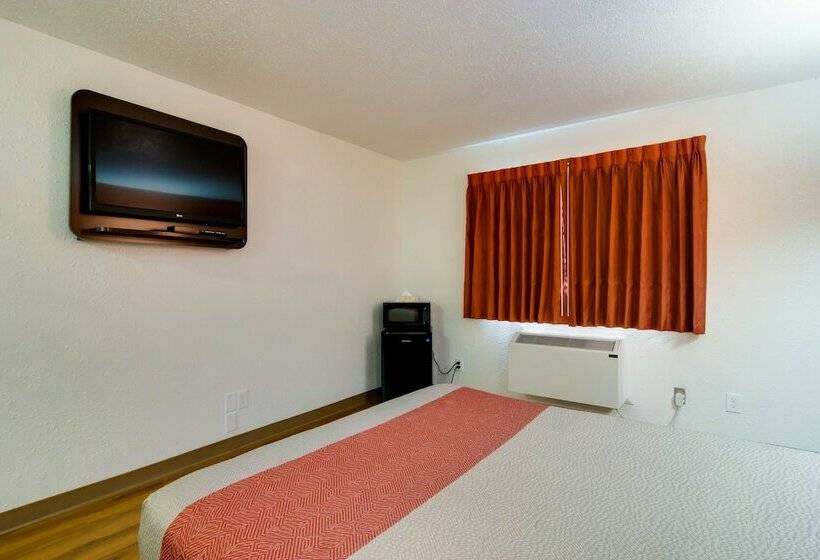 Motel 6 Kerrobert, Sk