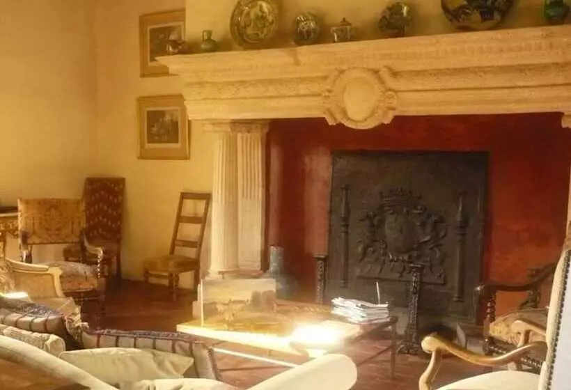 ペンション Chateau Des Nobles