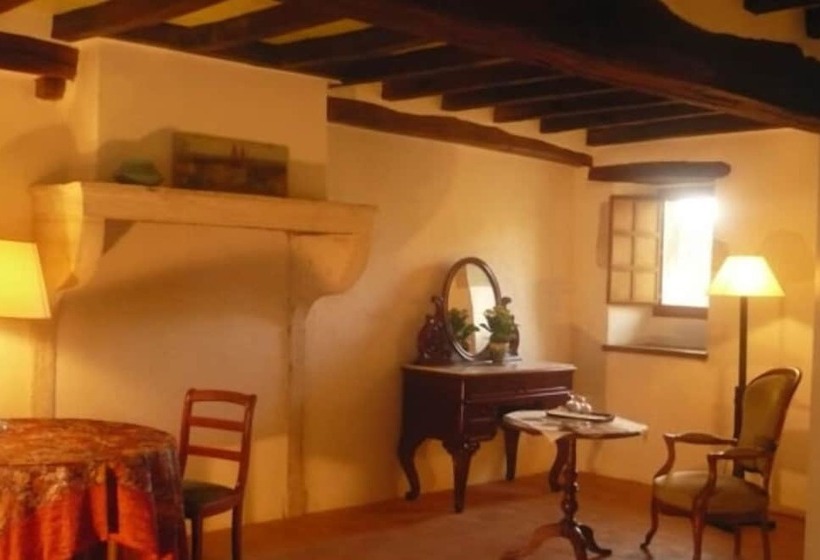 פנסיון Chateau Des Nobles