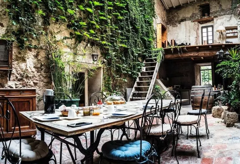 Majatalo Clos De Venes Domaine Viticole