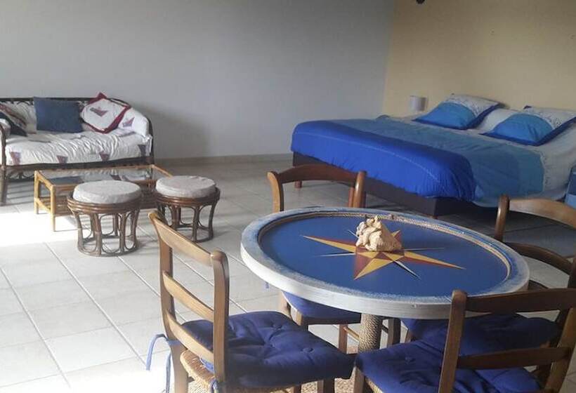 ペンション Le Colombier De Kerguezec