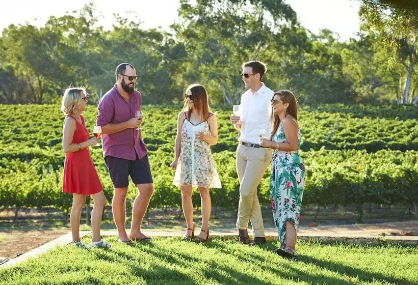 Vineyard Cottage At Upper Reach Winery