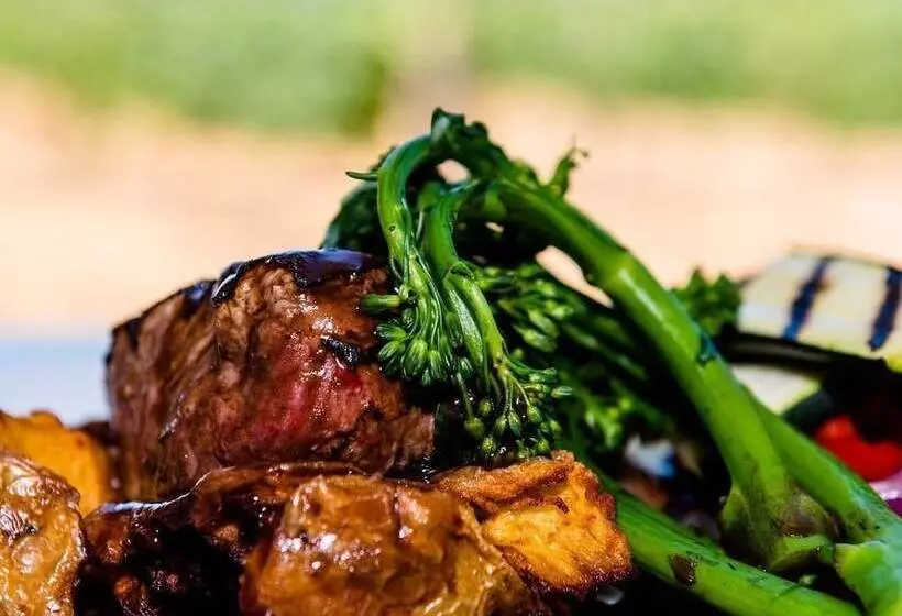 Vineyard Cottage At Upper Reach Winery