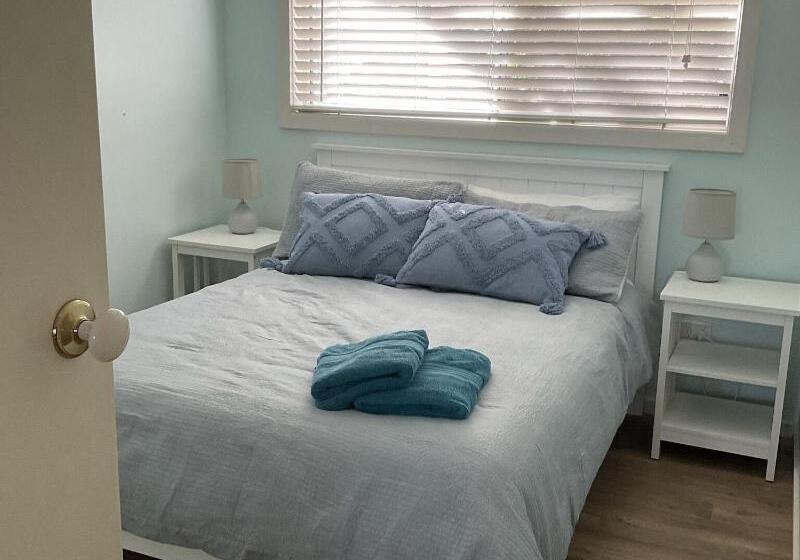 90 Mile Beach House & Villas