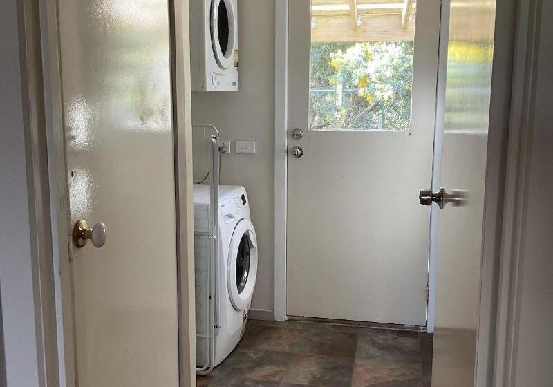 90 Mile Beach House & Villas