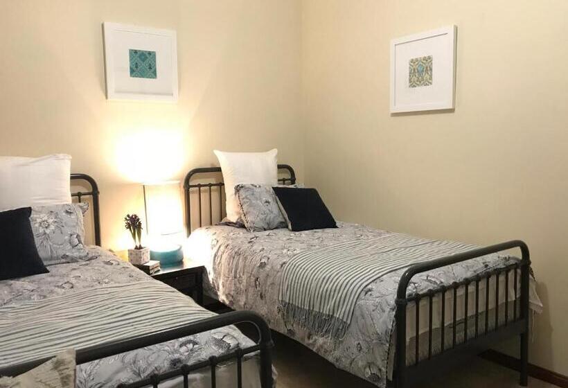 ベッドアンドブレックファースト Helen S Homestead