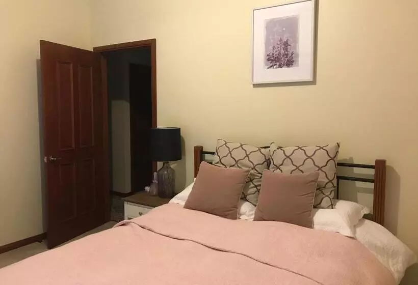 ベッドアンドブレックファースト Helen S Homestead