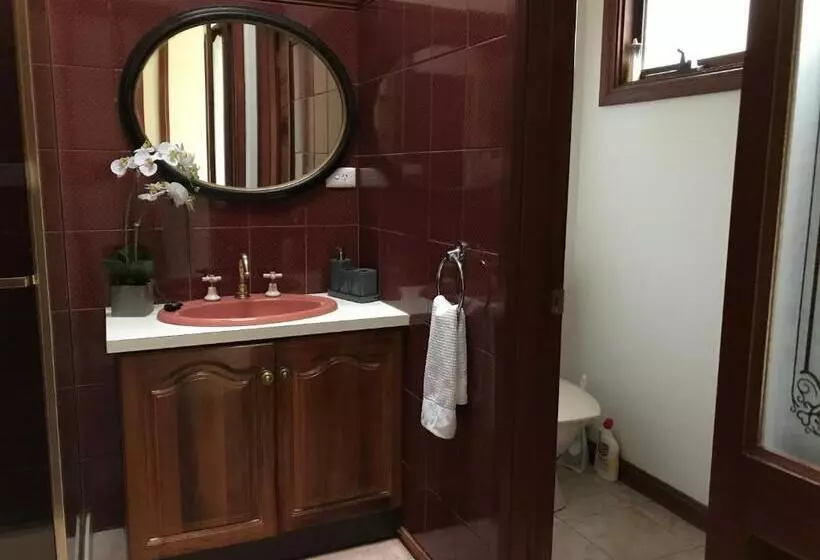 ベッドアンドブレックファースト Helen S Homestead