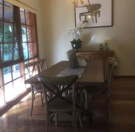 ベッドアンドブレックファースト Helen S Homestead