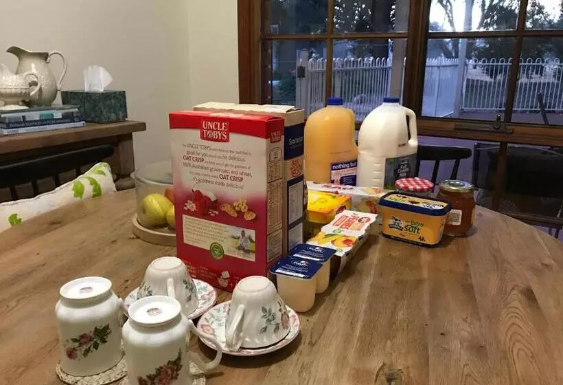 ベッドアンドブレックファースト Helen S Homestead