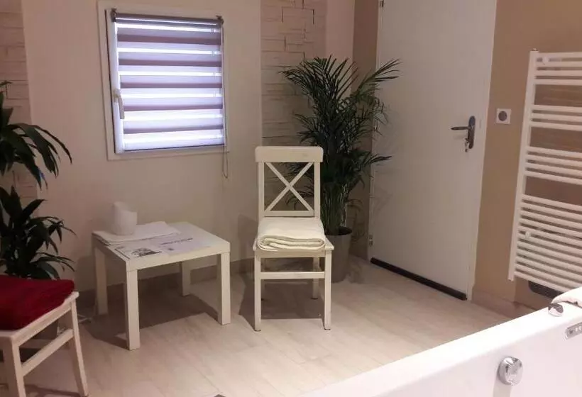 Le Balcon Des Cimes B&b